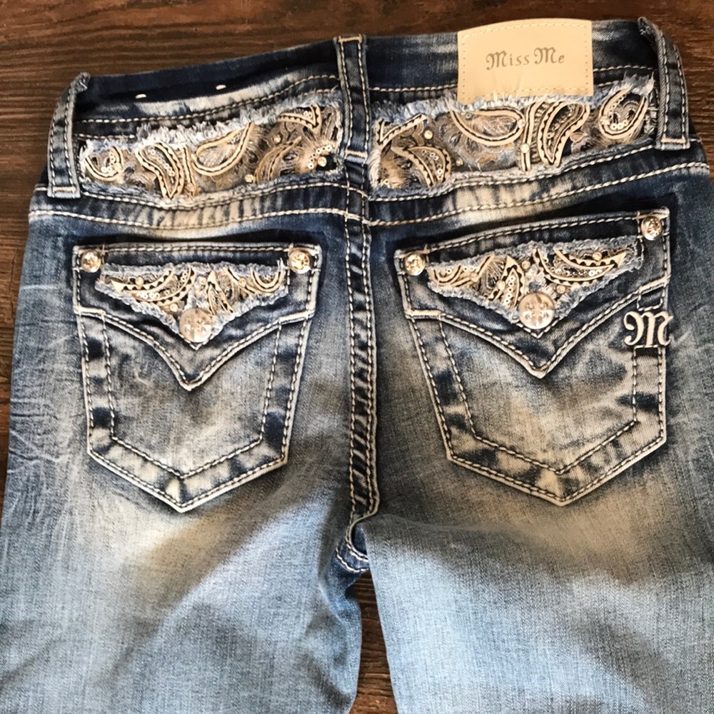 Miss Me embellished jeans SZ 24 boot cut